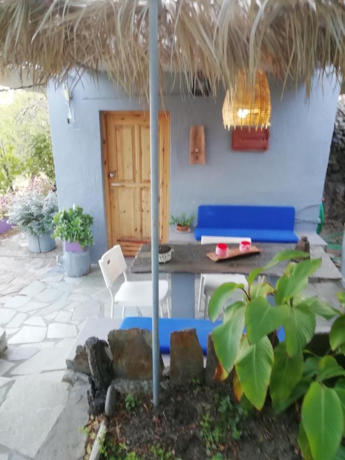 Villa Myrovolos à Armenistis  Extérieur photo
