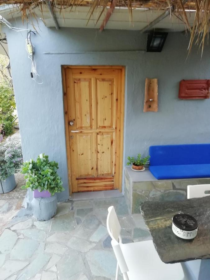 Villa Myrovolos à Armenistis  Extérieur photo