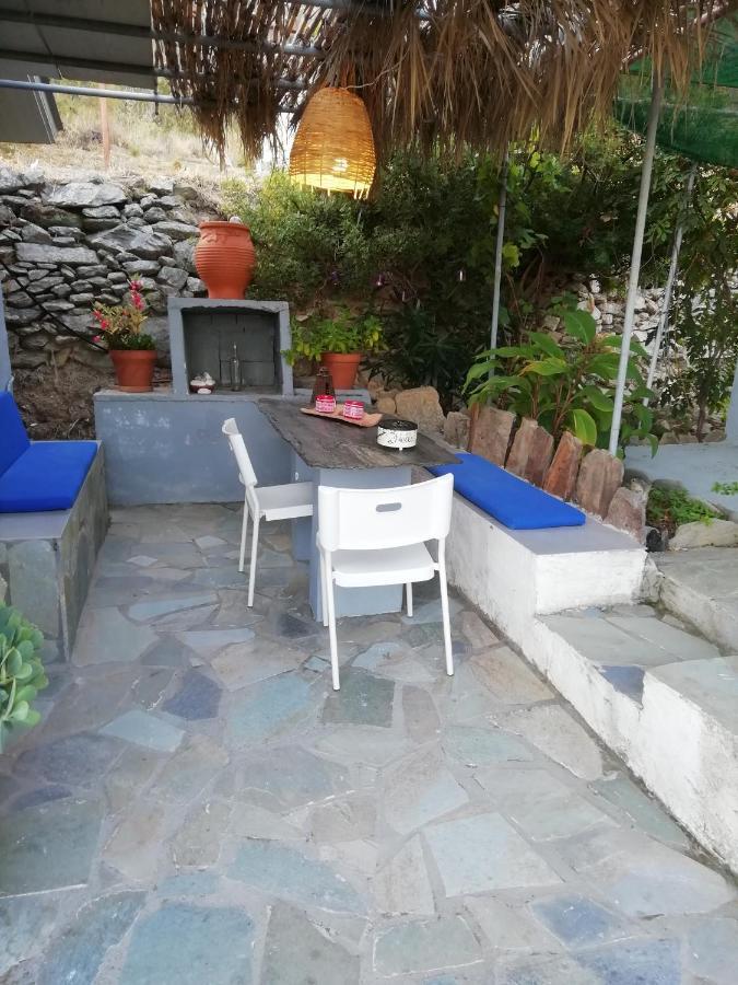 Villa Myrovolos à Armenistis  Extérieur photo