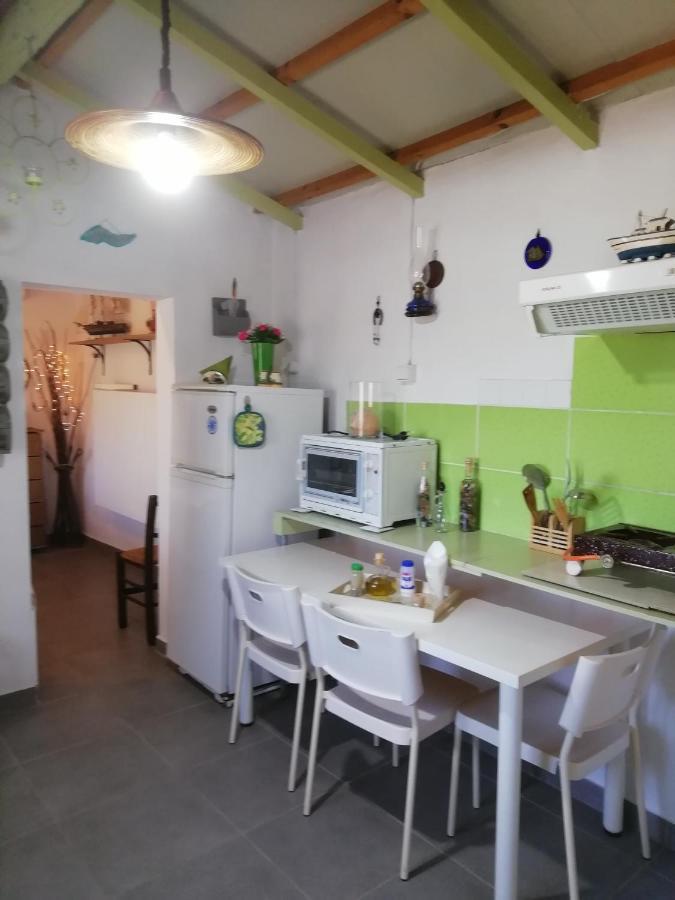 Villa Myrovolos à Armenistis  Extérieur photo