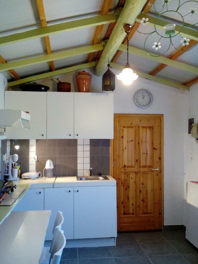 Villa Myrovolos à Armenistis  Extérieur photo